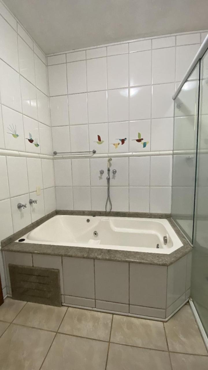Pousada Esquina Do Atlantico Sul Tubarão 外观 照片